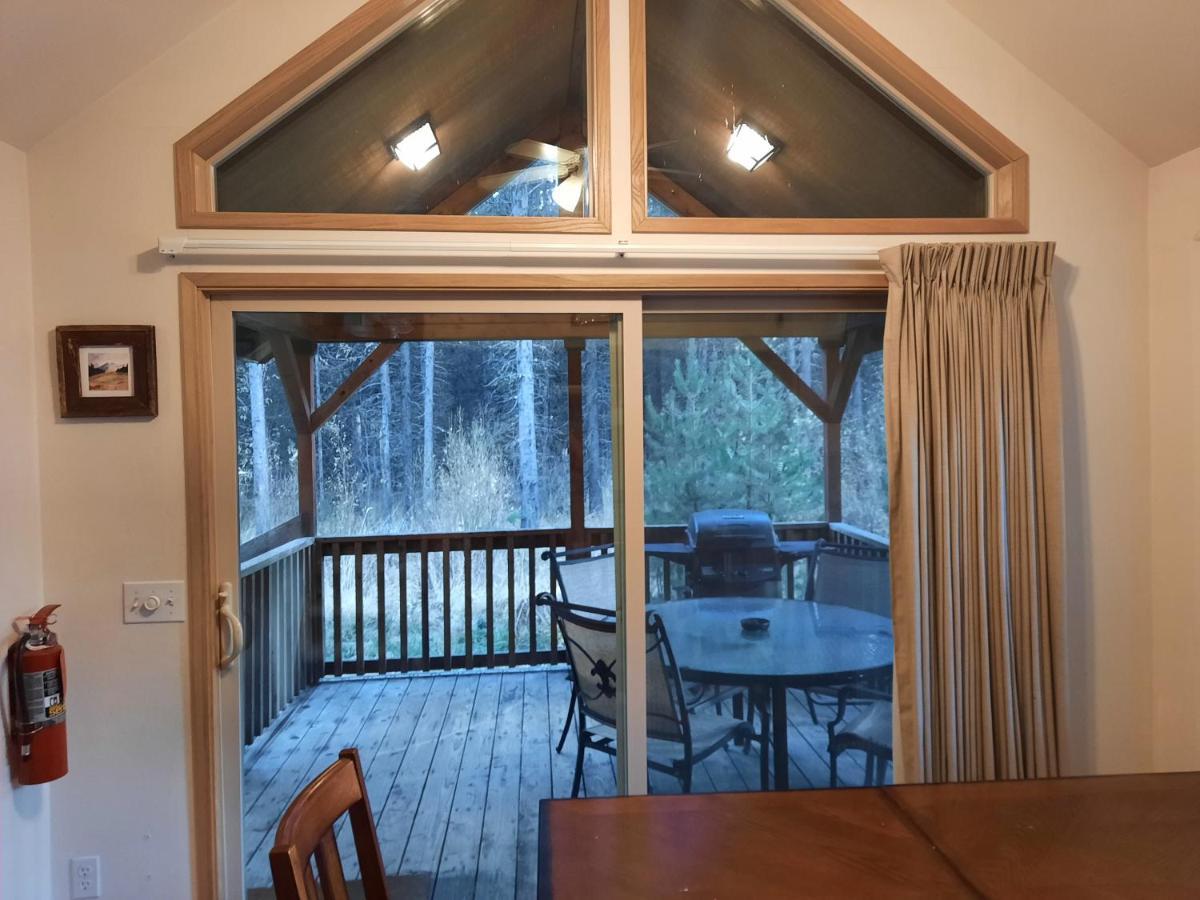 Willamette Pass Inn & Chalets Odell Lake 外观 照片