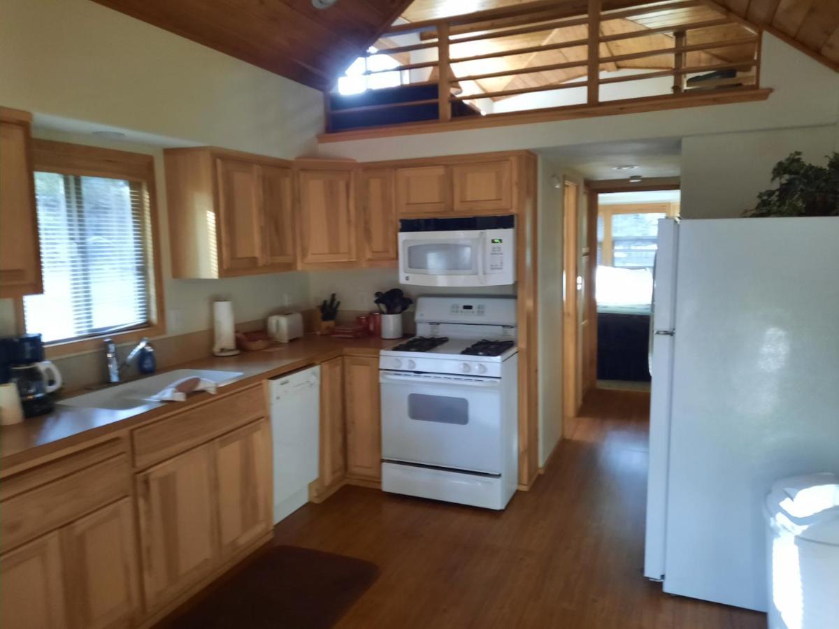 Willamette Pass Inn & Chalets Odell Lake 外观 照片