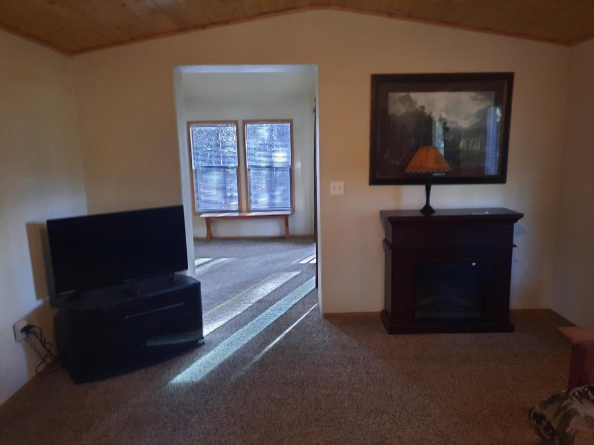 Willamette Pass Inn & Chalets Odell Lake 外观 照片
