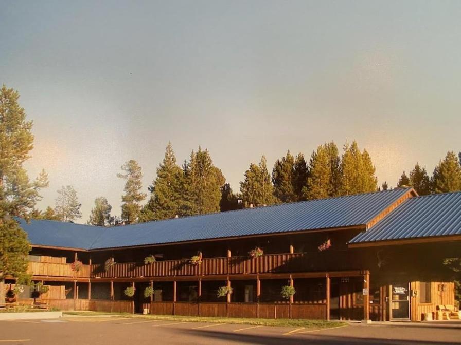 Willamette Pass Inn & Chalets Odell Lake 外观 照片