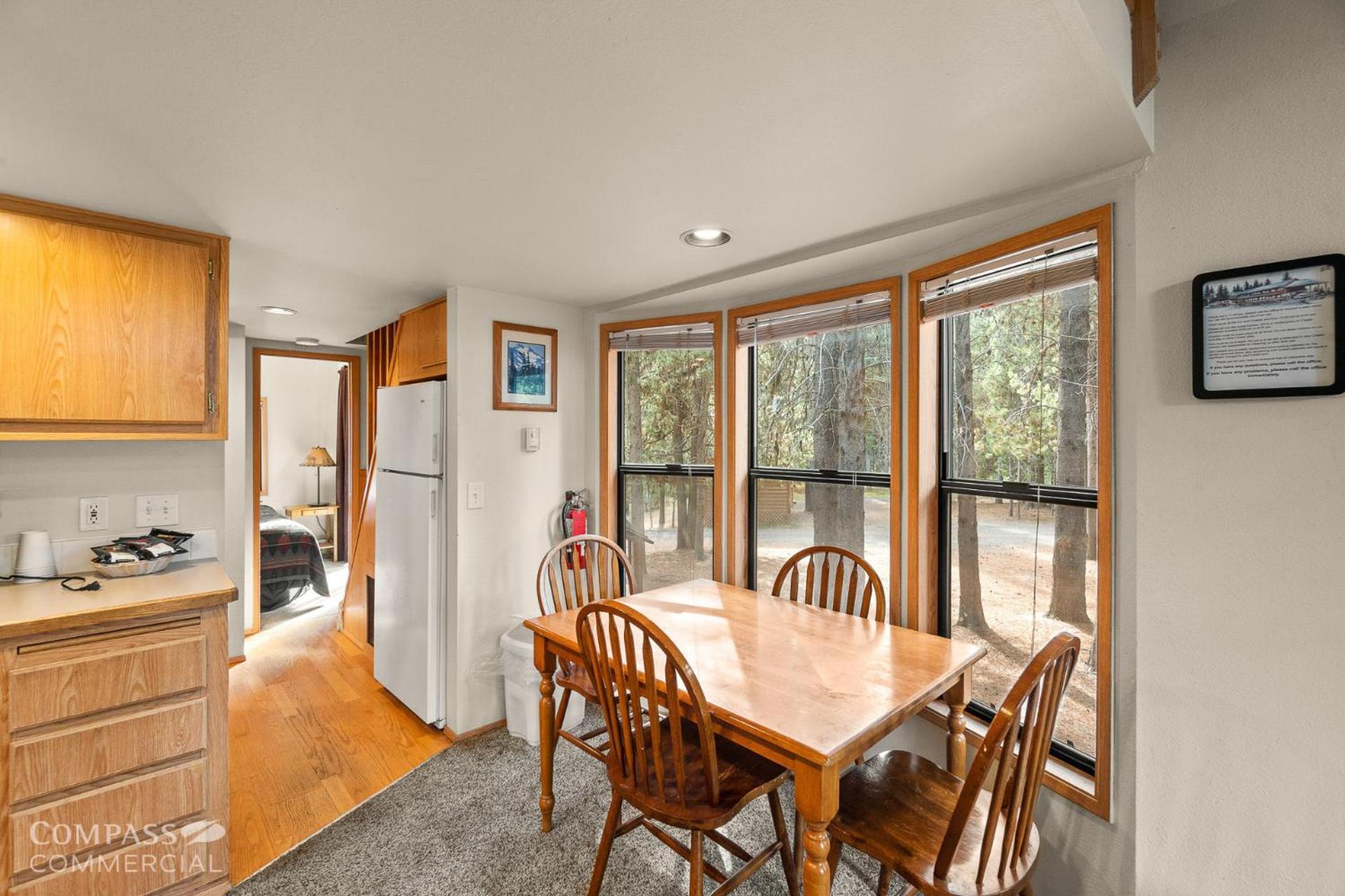 Willamette Pass Inn & Chalets Odell Lake 外观 照片